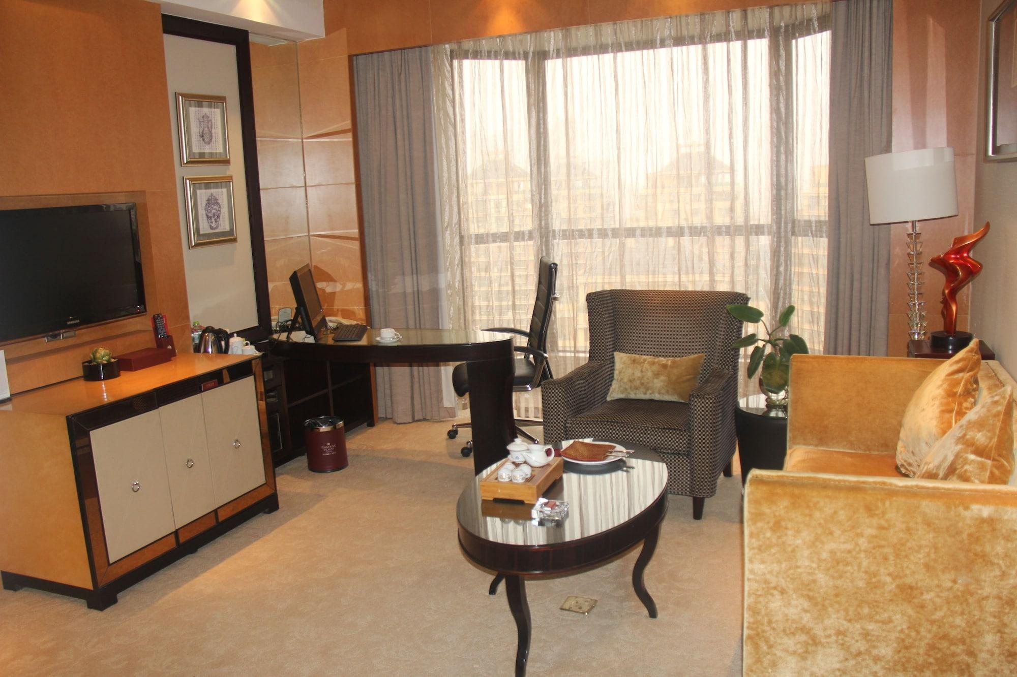 Weifang Ramada Plaza Hotel Екстер'єр фото